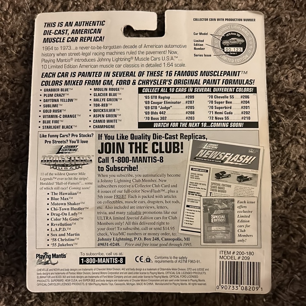 Johnny Lightning Limited Edition Muscle Car - Picture 2 of 3